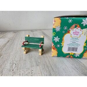 Vintage enesco sandi ziminicki park bench 861928 North Pole village 1994
